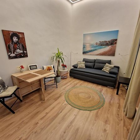 Magic-Trio-Apartment-Im- Zentrum-Von-Wien Esterno foto