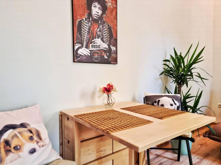 Magic-Trio-Apartment-Im- Zentrum-Von-Wien Esterno foto